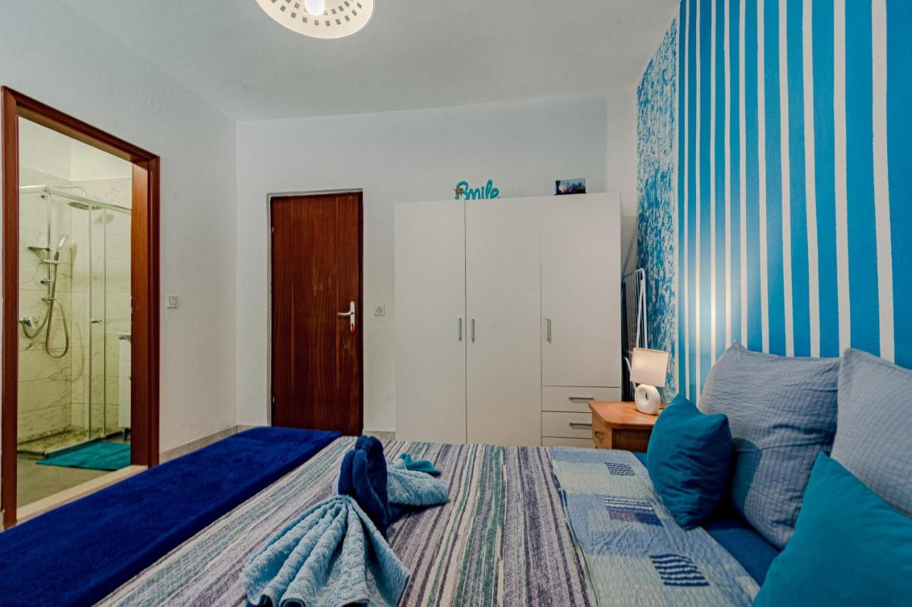 Beachfront Apartments Kate โอเรบิก ภายนอก รูปภาพ