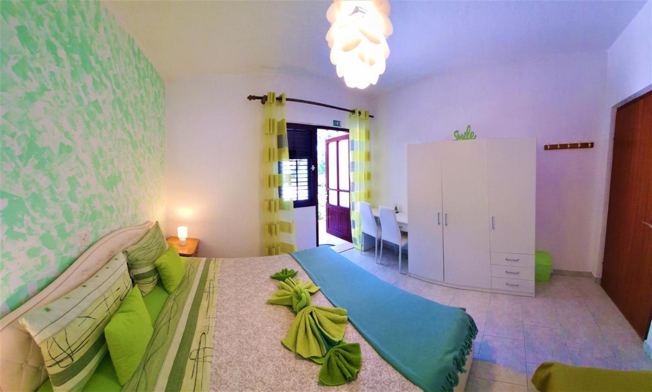 Beachfront Apartments Kate โอเรบิก ภายนอก รูปภาพ
