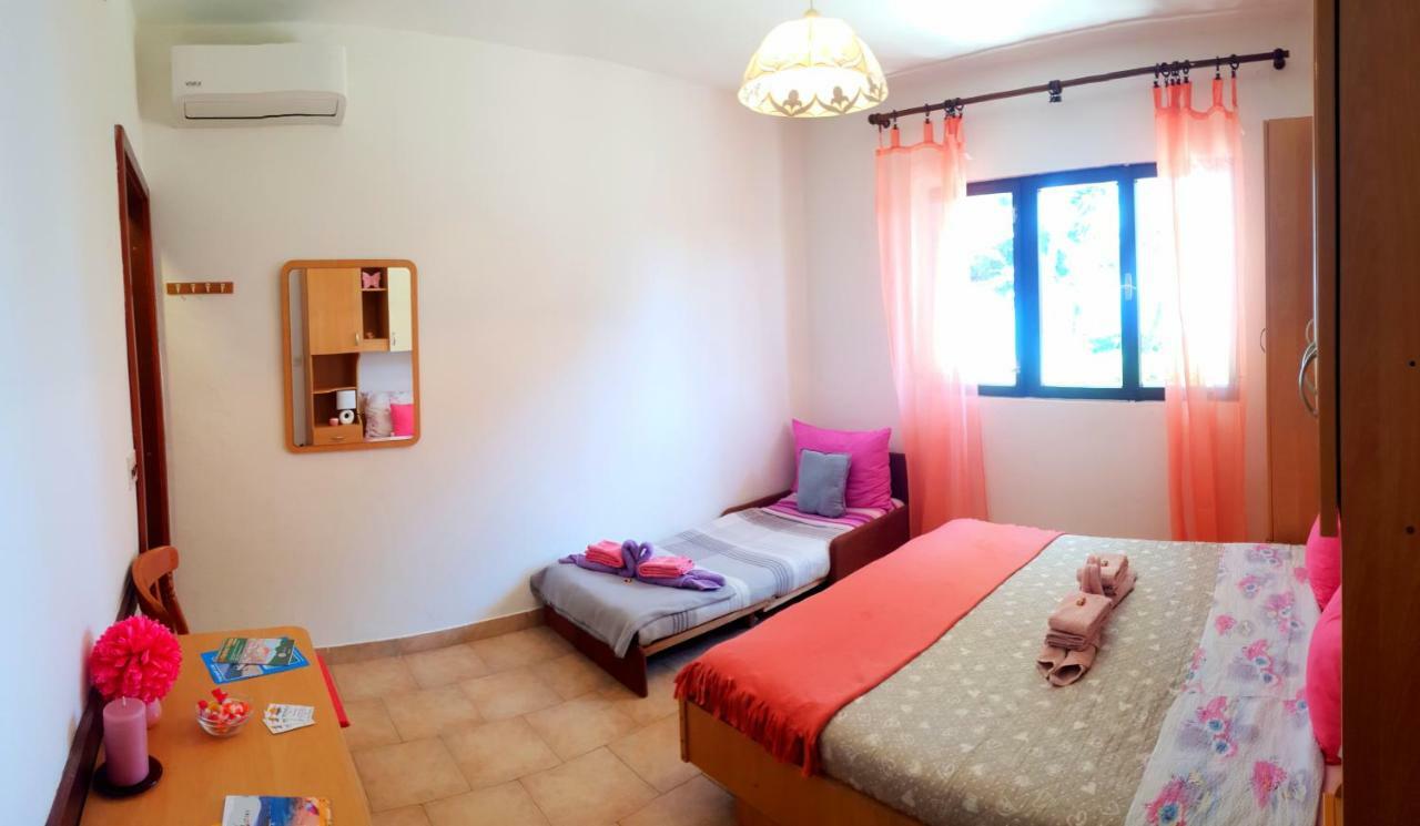 Beachfront Apartments Kate โอเรบิก ภายนอก รูปภาพ