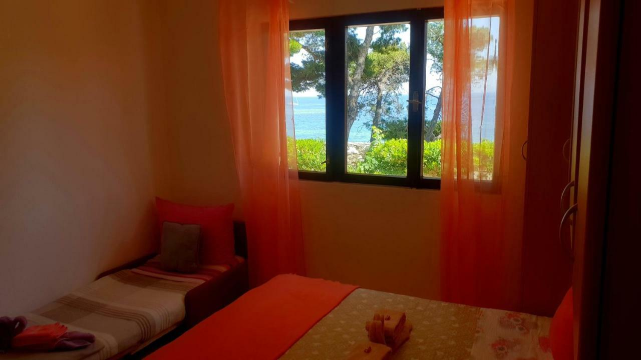 Beachfront Apartments Kate โอเรบิก ภายนอก รูปภาพ